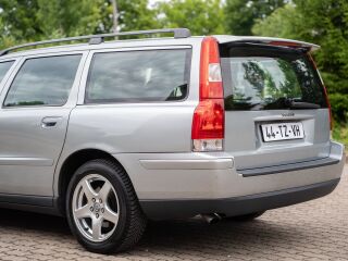 Volvo V70 Momentum 2.4 D5 120kW