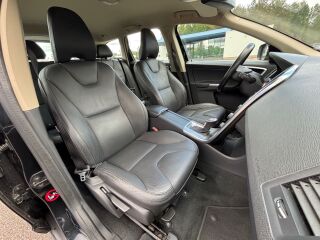 Volvo XC60 Momentum 2.0 R5 D3 100кВ