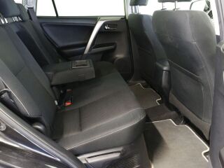 Toyota RAV4 Luxury 114кВ
