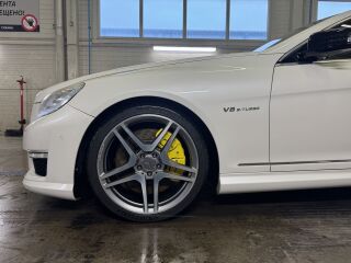 Mercedes-Benz CL 63 AMG 5.5 V8 420kW