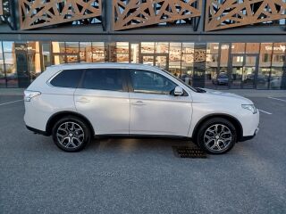 Mitsubishi Outlander 4WD 2.2 R4 110kW