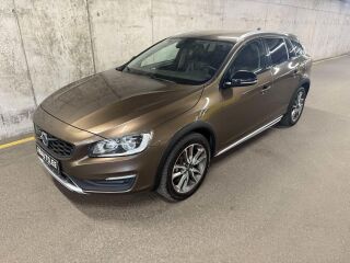 Volvo V60 Cross Country Summum 2.0 110kW