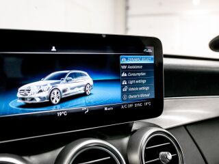Mercedes-Benz C 220 d AMG Line Facelift 2.0 143kW