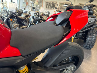 Ducati Streetfighter V4 V4 153kW