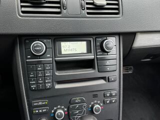 Volvo XC90 Summum 2.4 147кВ