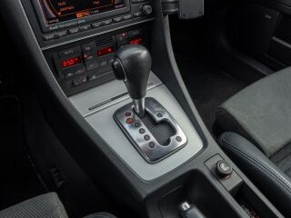 Audi A4 S line 3.2 V6 188kW