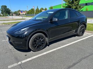 Tesla Model Y Long Range Dual Motor AWD 2022 153kW