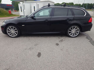 BMW 330 3.0 r6 170kW