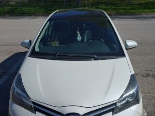Toyota Yaris LUXURY 1.5 55kW