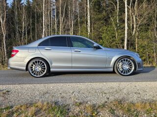 Mercedes-Benz C 63 AMG 6.2 V8 336kW