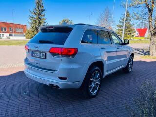 Jeep Grand Cherokee Summit Executives 3.0 184kW