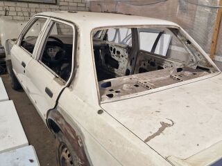 BMW 325 ix 2.5 V6 125kW