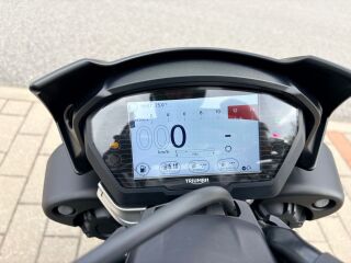 Triumph Speed Triple 1050 RS R3 110kW
