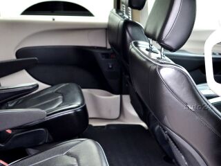 Chrysler Pacifica LIMITED 3.6 214kW