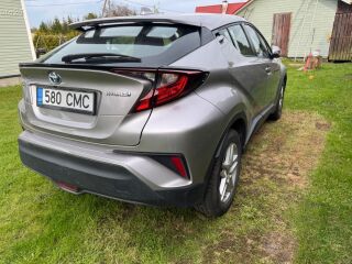 Toyota C-HR Business e-cvt hybrid 1.8 72kW