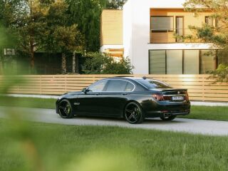 BMW 730 Long F02 3.0 R6 180kW