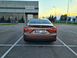 Toyota Camry Executive 2.5 137kW