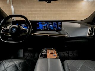 BMW iX xDrive 40 Sport Package 102kW