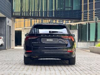 Skoda Octavia 1ST EDITION CANTON PANO MATRIX 2.0 TDI 110kW