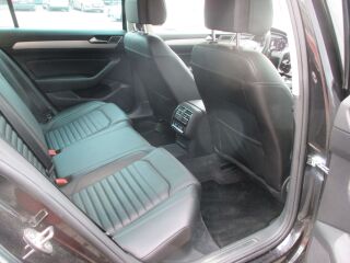 Volkswagen Passat R-line 4 Motion 2.0 TDI 140кВ