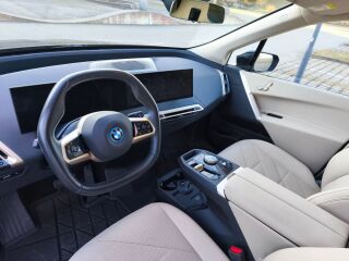 BMW iX xDrive 40 240kW
