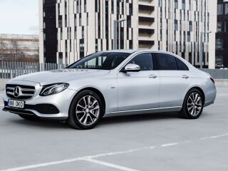 Mercedes-Benz E 350 e OVC-HEV Avantgarde 2.0 R4 155 kW/45 kW 200kW