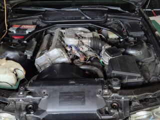 BMW 318 is 1.8 R4 103kW