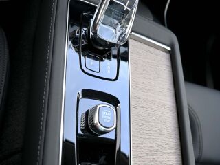 Volvo XC90 AWD H&K BRIGHT 7 XENIUM INTELLI PRO MY26 2.0 T8 Plug-in Twin engine LONG RANGE 335kW