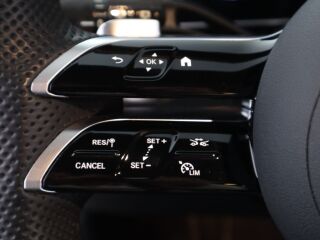 Mercedes-Benz GLC 300 de 4Matic AMG 2.0 R4 145kW
