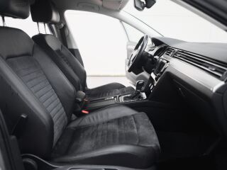Volkswagen Passat Variant Highline 1.6 R4 TDI 88kW