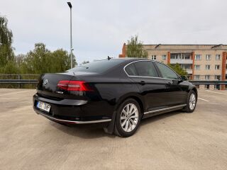 Volkswagen Passat Highline Executive 1.8 TSI 132кВ