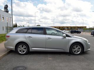 Toyota Avensis 2.0 93kW