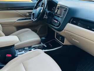 Mitsubishi Outlander Instyle 2.3 R4 110кВ