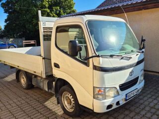 Toyota Dyna 2.5 65кВ