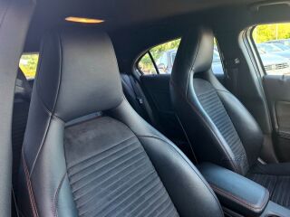 Mercedes-Benz A 180 AMG 1.6 90kW