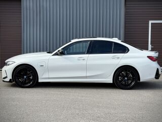 BMW 330 e xDrive M-Sportpakett LCI 2.0 R4 215kW