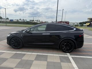 Tesla Model X 100D 158кВ