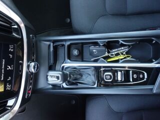 Volvo V60 Momentum EU6 2.0 R4 D4 TDI 140kW