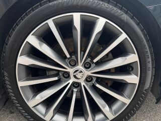 Skoda Superb 4x4 2.0 140кВ