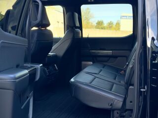 Ford F-150 Lariat Black Edition 5.0 V8 298kW