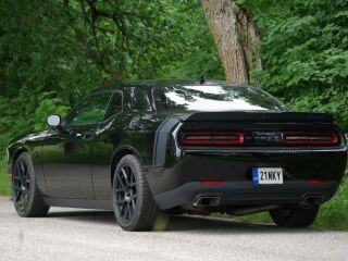 Dodge Challenger 6.4 V8 362кВ