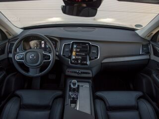 Volvo XC90 INSCRIPTION AWD HEICO MAZ 2.0 B5 KERS MILD Kerghübriid MY2023 200kW