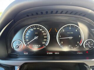 BMW X5 40d M pakett 3.0 R6 N57D30T1 230kW