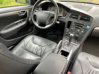 Volvo XC70 AWD D5 2.4 D5 TDi 120kW