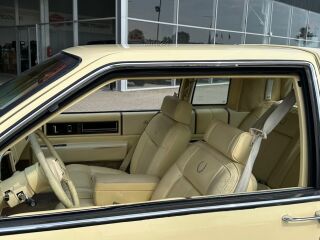 Cadillac DeVille Coupe Custom Classic 4.5 V8