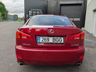 Lexus IS 250 2.5 153kW