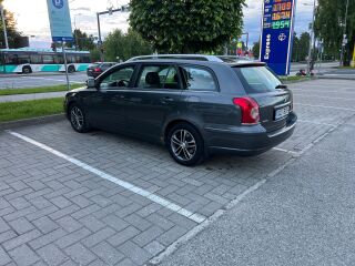 Toyota Avensis 2.0 108kW