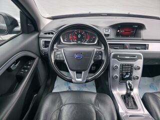 Volvo V70 Summum Luxury Black Sapphire 5cyl 2.4 D5 158kW