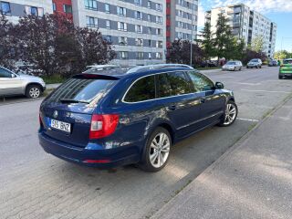 Skoda Superb HIGHLINE 2.0 R4 TDI 103кВ