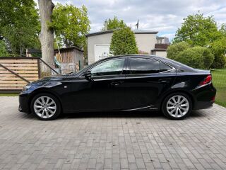 Lexus IS 300h 25th Edition 2.5 133kW